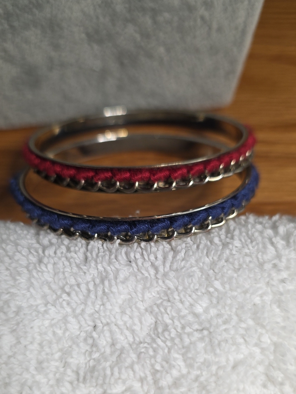 Set of Women’s Red and Blue Woven Silver-tone Chain Bangle Bracelets